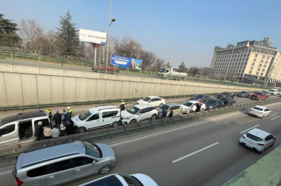 Bursa’da 7 araç birbirine girdi