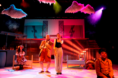 Nilüfer Kent Tiyatrosu ‘Şvayk’ ile İstanbul turnesinde