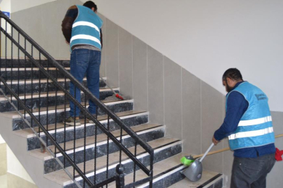 Cezalarını okul temizleyerek dolduracaklar