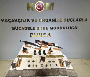 Bursa’da ruhsatsız silah ve tarih eser kaçaklığı yapanlara operasyon : 2 kişi tutuklandı