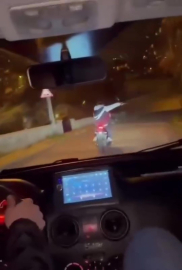 Maltepe’de motosikletli 2 genç silahla etrafa ateş açtı