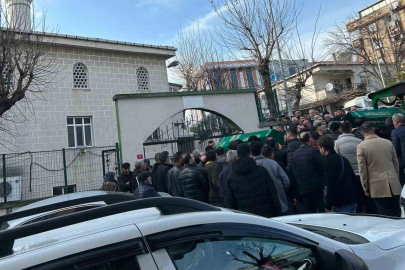 Eyüpsultan’da öldürülen aile üyeleri son yolculuğuna uğurlandı