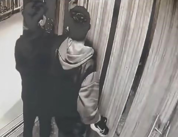 Bursa’da ayakkabı hırsızları kamerada