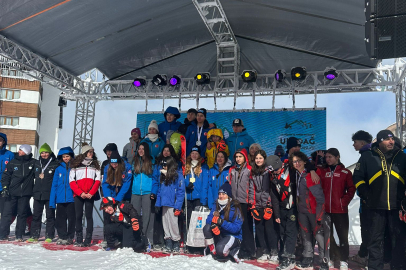 Osmangazi'nin genç kayakçıları pistte göz doldurdu