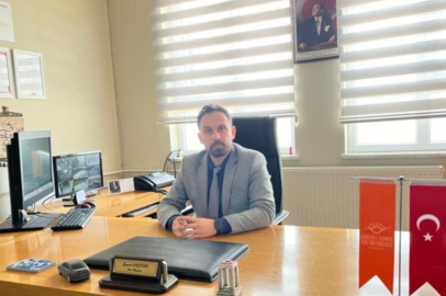 Okul zilinden rahatsız oldu, müdürün boğazını kesti