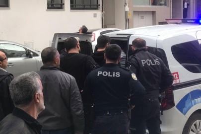 Bursa'da yabancı uyruklu şahısların kavgasında kan aktı: 1 yaralı..