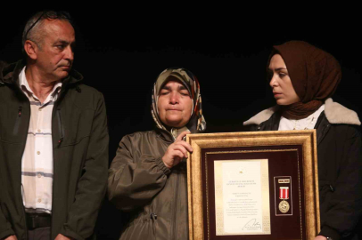 Bursa’da gazi ve şehit yakınlarına iftihar madalyaları verildi