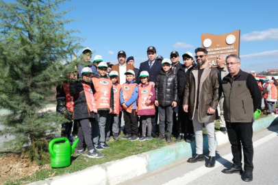 Orhaneli'nde 500 fidan toprakla buluştu