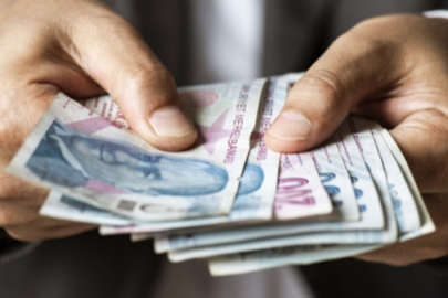 Emeklilerin zamlı aylıkları nisanda yatmaya başlayacak