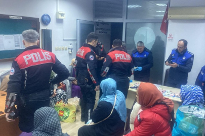 Dilenmek için araçla Bursa'ya gelmişler! Ekiplerden müdahale