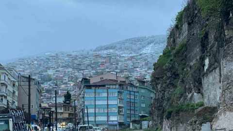 Bursa’da nisan ayında kar sürprizi