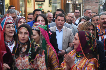 Kına gecesi geleneği Osmangazi’de yaşatıldı