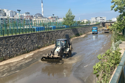 Büyükşehir’den Mandıras Deresi’nde yaz temizliği