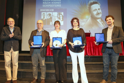 Bursa'da 'Nâzım Hikmet Şiir Ödülü' sahibini buldu