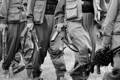 Terör örgütü PKK silah bıraktı! Kendisini feshettiğini duyurdu...