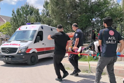 Bahçe duvarından atlarken bacağı demire saplanan çocuğu itfaiye kurtardı