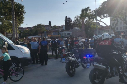 Zabıta, sahilde seyyar satıcılara geçit vermiyor