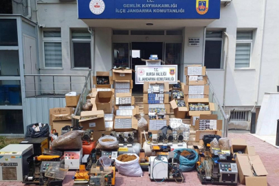 Gemlik'de kaçak sigara operasyonu: 4 gözaltı