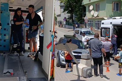 Direksiyon başında nöbet geçirdi, bariyerlere çarparak durabildi
