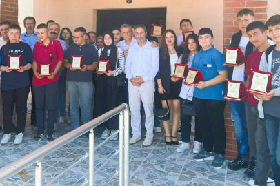 Harmancık'ta başarılı öğrenciler  ödüllendirildi