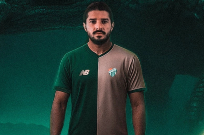 Bursaspor, Barış Gök transferini resmen duyurdu