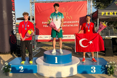 Büyükşehir Belediyesporlu Muhammed Emir Kurtulan Avrupa üçüncüsü