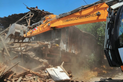 Daha güvenli bir Osmangazi için metruk binalar yıkılıyor