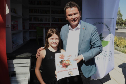 Gezici Kütüphane çocukların ayağına kadar gidiyor