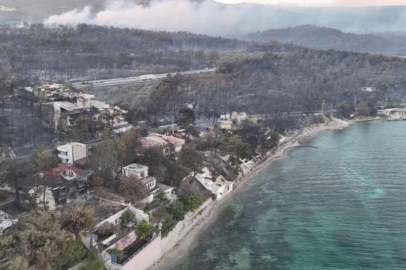 Çanakkale'de yanan villalar sabahın ilk ışıklarıyla görüntülendi