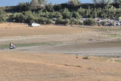 43 yıldır sulama yapılan gölet kurudu