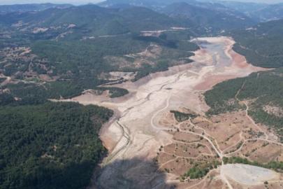 Bursa'nın bir barajı tamamen kurudu!