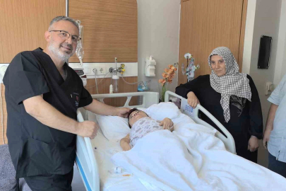 24 kilo ağırlığındaki kadından 3 kilo kist çıktı