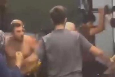 Bursa’da esnaf kavgası kamerada: Sandalyeler havada uçuştu