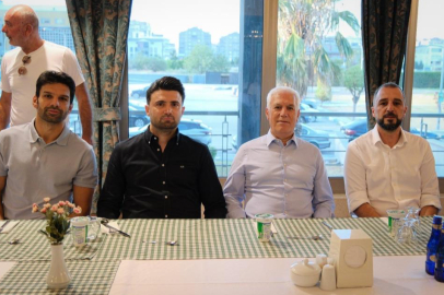 Büyükşehir Belediye Başkanı Mustafa Bozbey’den Bursaspor’a ziyaret