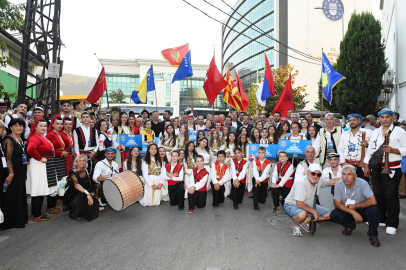 Bursa Osmangazi’de Uluslararası Balkan Festivali coşkuyla başladı