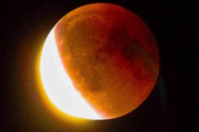 Kanlı Ay tutulması Bursa’dan izlendi