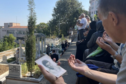 'Sanat Güneşi' vefatının 29'uncu yılında mezarı başında anıldı
