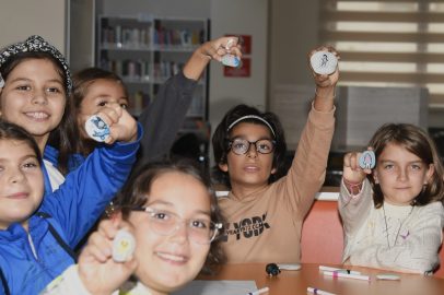 Bu atölyeye katılan çocukların hayal güçleri genişliyor