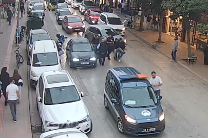 Direksiyon başında kalp krizi geçiren sürücüyü zabıtalar kurtardı