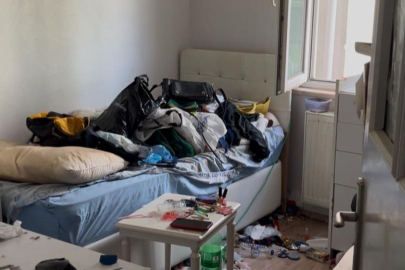 Çöp eve dönen daireden 2 kamyon atık çıktı: Belediye ekipleri şoke oldu
