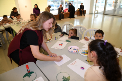 Osmangazi’de çocuklar oyunlar oynayarak sağlıklı beslenmeyi öğreniyor