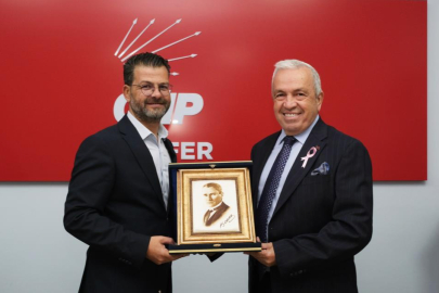 Başkan Şadi Özdemir'den CHP Nilüfer İlçe Yönetimine hayırlı olsun ziyareti