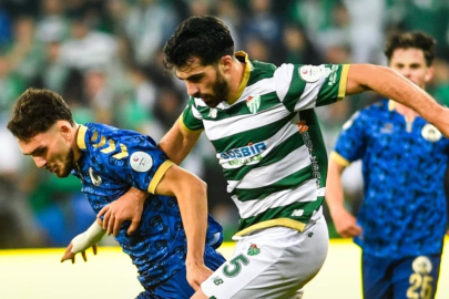 Bursaspor Tahsin Tam yönetiminde Menemen FK’yı 3-0 mağlup etti