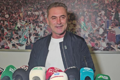 Bursaspor Hocası Tahsin Tam: "Ağlamamak İçin Kendimi Zor Tuttum"