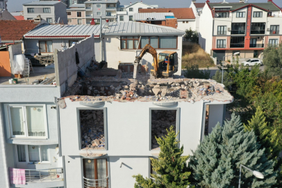 Osmangazi’de Ruhsatsız Katlara Anında Müdahale