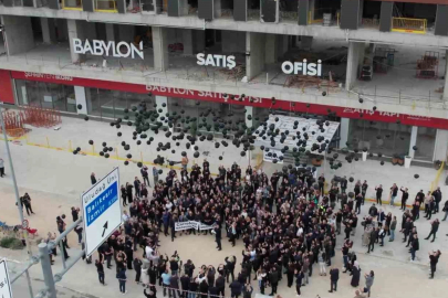 Bursa'da Atış Yapı mağdurları eylem yaptı! mağdurlar gökyüzüne siyah balon bıraktı