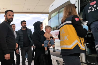Çaydanlıktan üzerine kaynar su dökülen 2 yaşındaki çocuk yaralandı