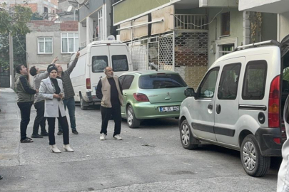 Kolonları çatlayan bir bina daha boşaltıldı