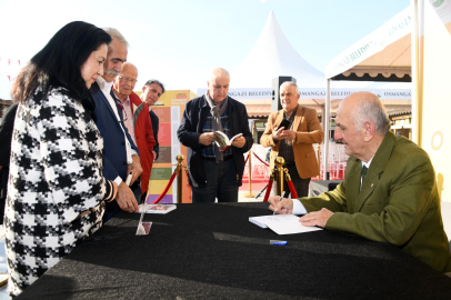 Osmangazi Edebiyat İle Nefes Alıyor