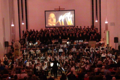 Bursalı öğrenciler, Almanya'da ayakta alkışlandı